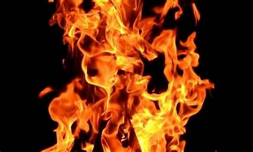 ‘प्रेमिकाले बेवास्ता गरेपछि’ आफ्नै शरीरमा पेट्रोल छर्किएर प्रेमीले लगाए आगो