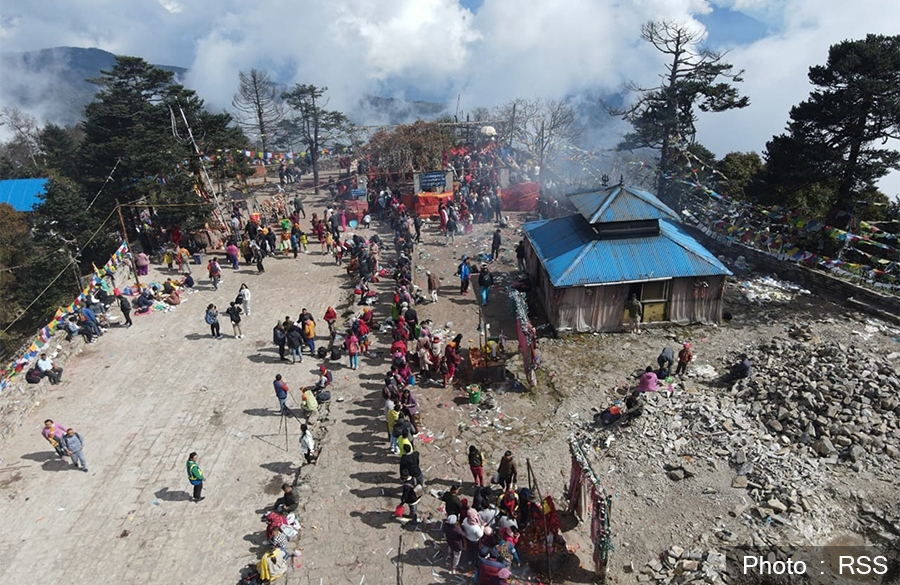 ताप्लेजुङको बन्द खुलाउन यातायात व्यवसायीको माग