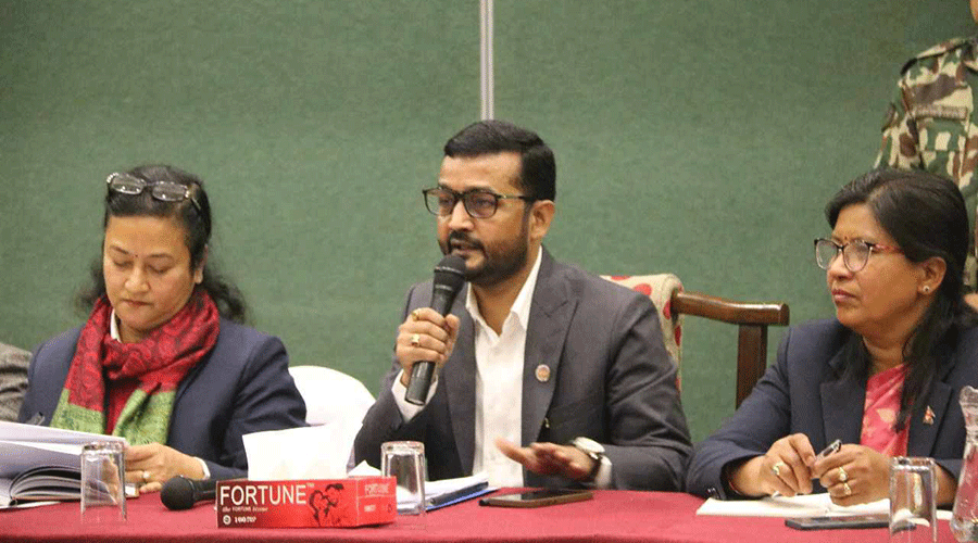 खानेपानी तथा सरसफाइका क्षेत्रमा लगानी गर्न खानेपानीमन्त्रीको आग्रह