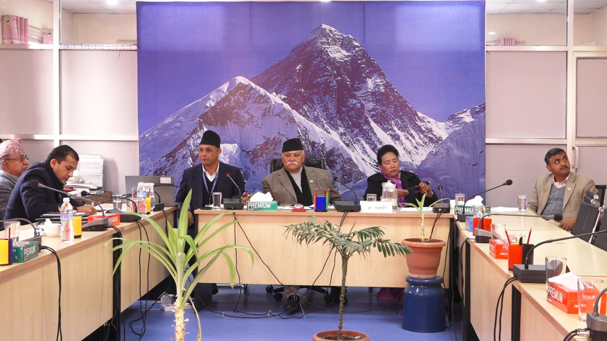 कोरम नपुगेपछि पूर्वाधार समितिको बैठक स्थगित