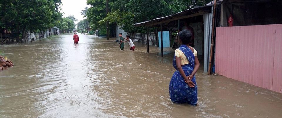 बाढीको जोखिममा रहेका घरमा रातो झण्डा