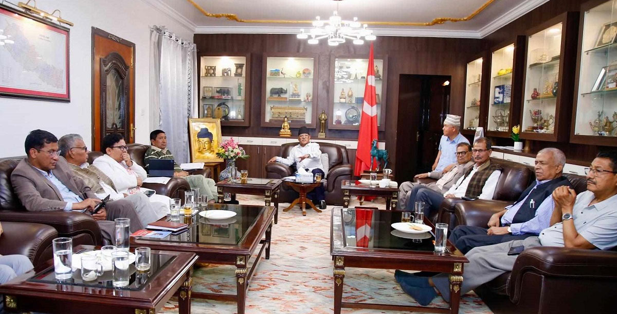 संसद् चलाउन गृहमन्त्रीले राजीनामा दिनैपर्छ: माओवादी