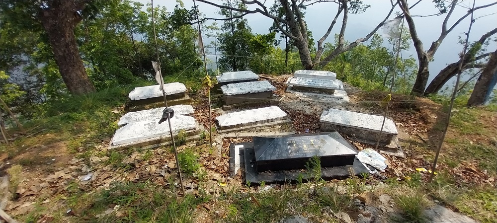 लिम्बू समुदायको ऐतिहासिक समाधिस्थलः चारसुरे डाँडा