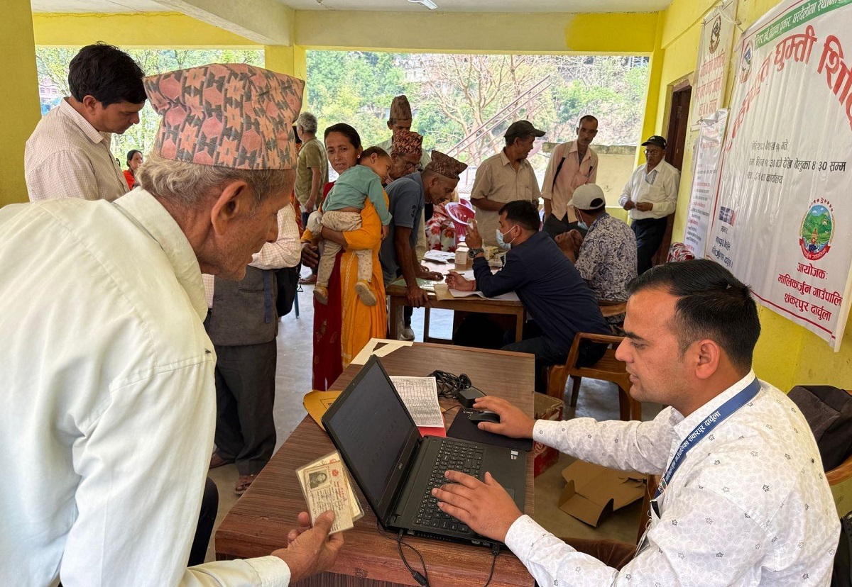 वडामै पुगेर सामाजिक सुरक्षा भत्तासँगै बिरामी जाँच