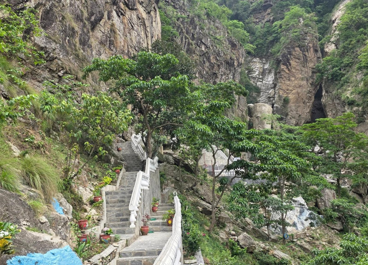 बाँदर कुद्ने भिर अहिले पर्यटकको रोजाइमा