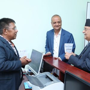 अध्यक्ष ओलीले पार्टीलाई बुझाए लेबी