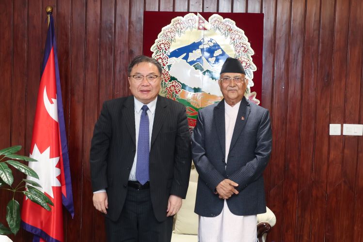 प्रधानमन्त्रीसँग विश्व बैँकका प्रमुुख प्रशासकीय अधिकृतको शिष्टाचार भेट