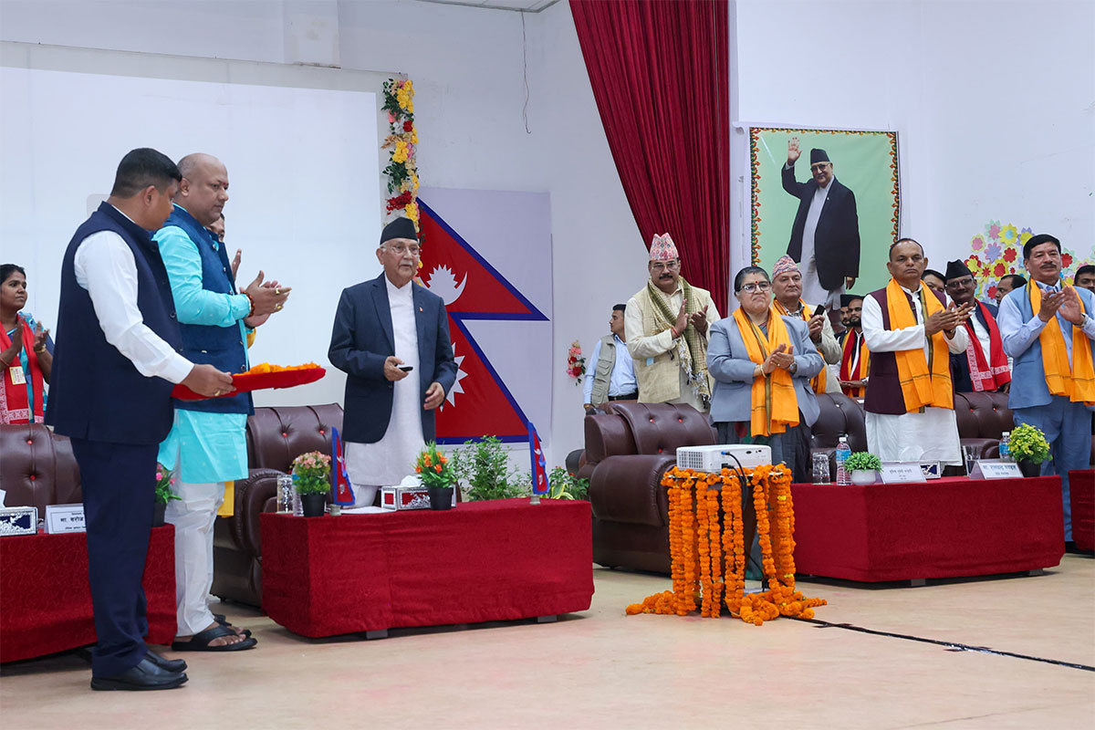 प्रधानमन्त्री मधेस प्रदेशमा : ६४ सडकको एकैसाथ शिलान्यास