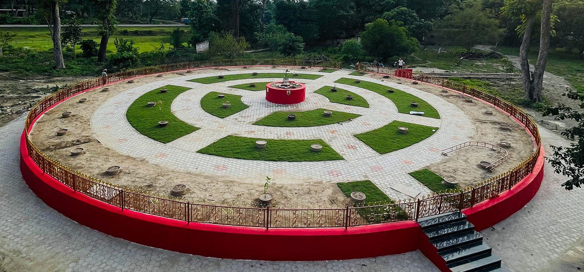 कैलालीमा नक्षत्र बाटिका
