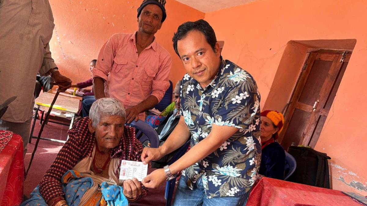 ९७ वर्षीया भट्टले नागरिकता पाउँदा…