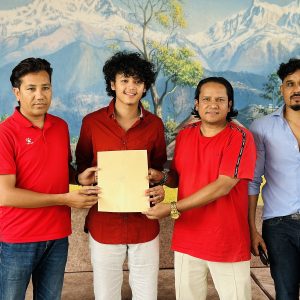 राम नाम सत्यमा टिकटकर आयुष