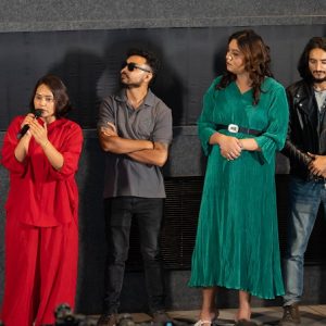 गुन्यु चोलोः द ड्रेसको म फूल हुँ कि काँडा