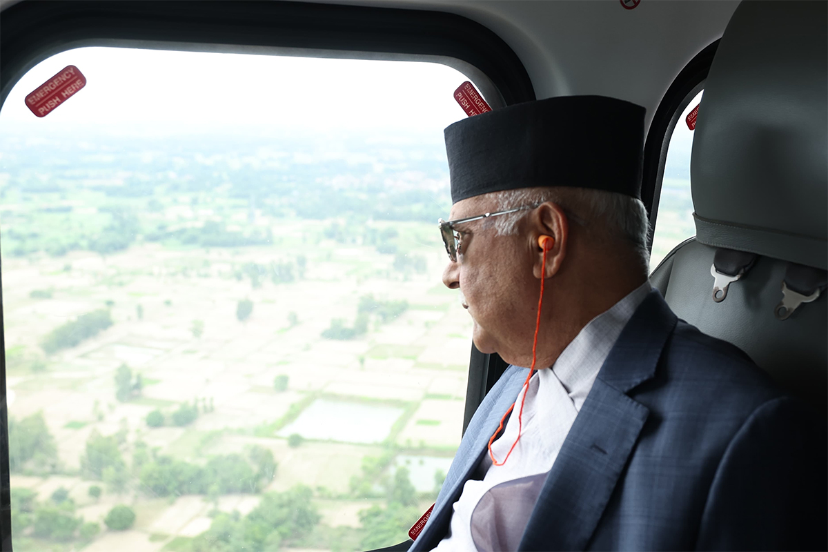 प्रधानमन्त्रीबाट तराई मधेसको सुख्खा क्षेत्रको अवलोकन(तस्वीरहरु)