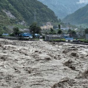 लेन्देखोलामा फेरि आयो भीषण बाढी, सुरक्षित रहन अपिल