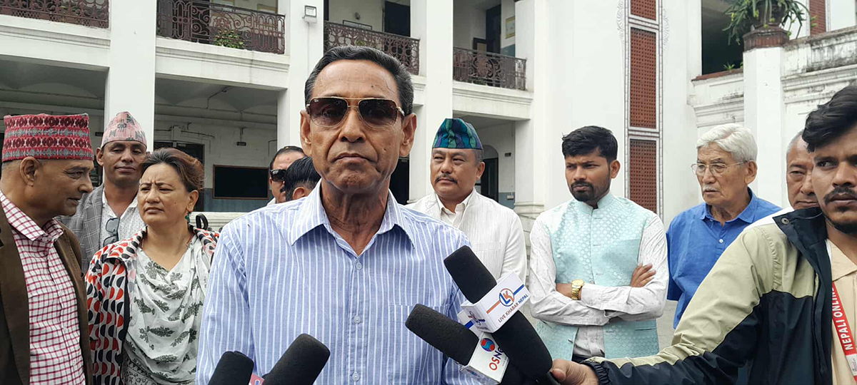 अध्यक्षको निर्णयविरुद्ध राप्रपाका नेताहरू निर्वाचन आयोगमा