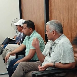सडक क्षमताभन्दा बढी तौलका भारतीय मालबाहक सवारी निर्वाध चल्दा राज्य बेखबर