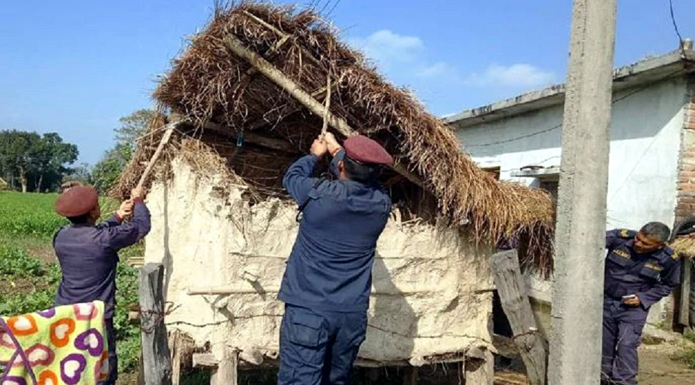 कञ्चनपुरमा ३९ वटा छाउगोठ भत्काइयो