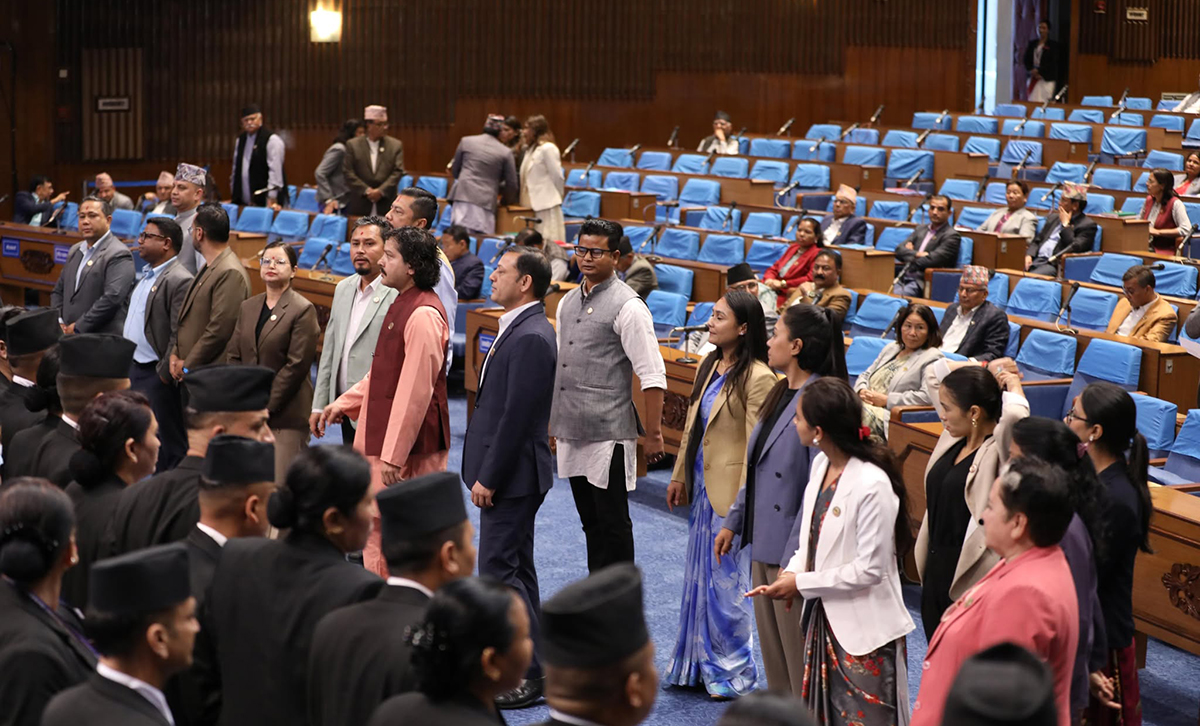 प्रतिनिधिसभा बैठकमा रास्वपा र राप्रपाको अवरोध कायमै