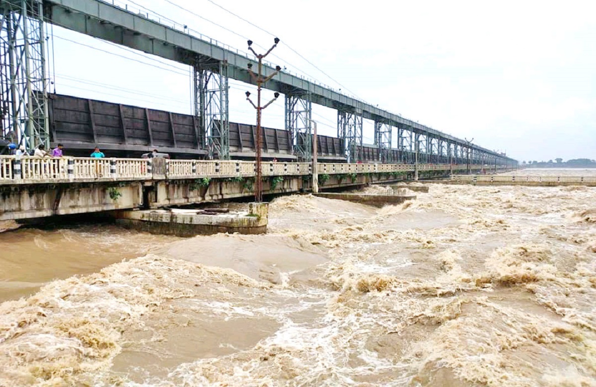 सप्तकोसी नदीमा पानीको बहाव एक लाख ७९ हजार क्युसेक