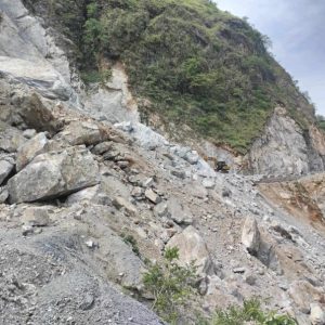 अविरल वर्षाले देशभर ९ सडक पूर्णरूपमा अवरुद्ध, १५१ सडकखण्डमा आंशिक सञ्चालन