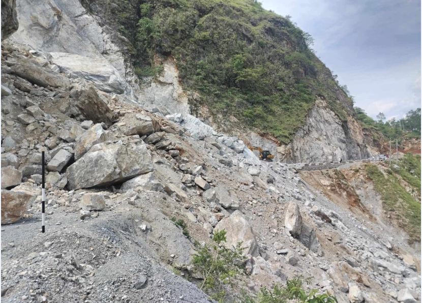 अविरल वर्षाले देशभर ९ सडक पूर्णरूपमा अवरुद्ध, १५१ सडकखण्डमा आंशिक सञ्चालन