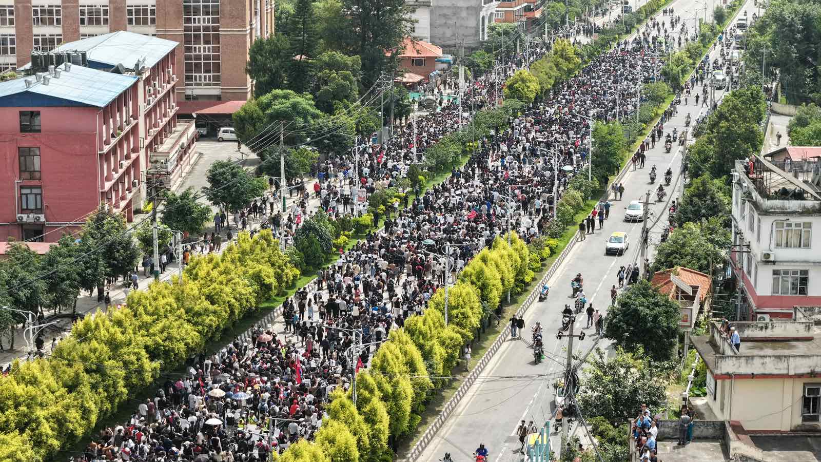 काठमाडौंमा यसरी गर्दैछन् जेनजीले प्रदर्शन {तस्बिर}