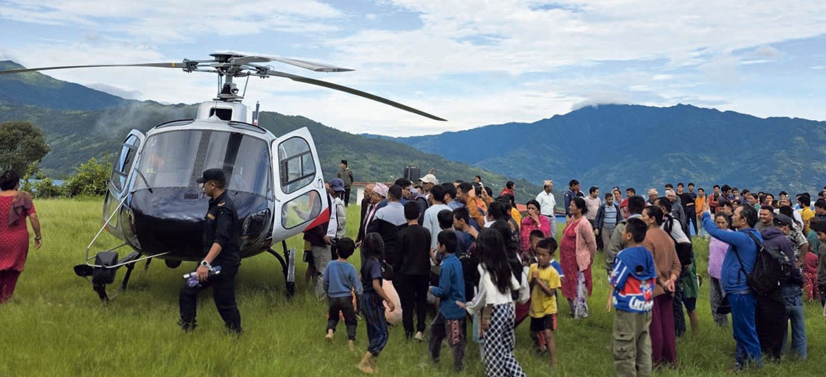 ‘५० शैय्या’को उद्घाटन, तर विशेषज्ञ विहीन दिक्तेल अस्पताल : खोटाङवासी अझै हेलिकप्टरमै जीवन खोज्दै