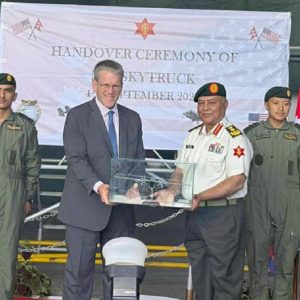 नेपाली सेनालाई अमेरिकाले दियो स्काई ट्रक र एयर एम्बुलेन्स