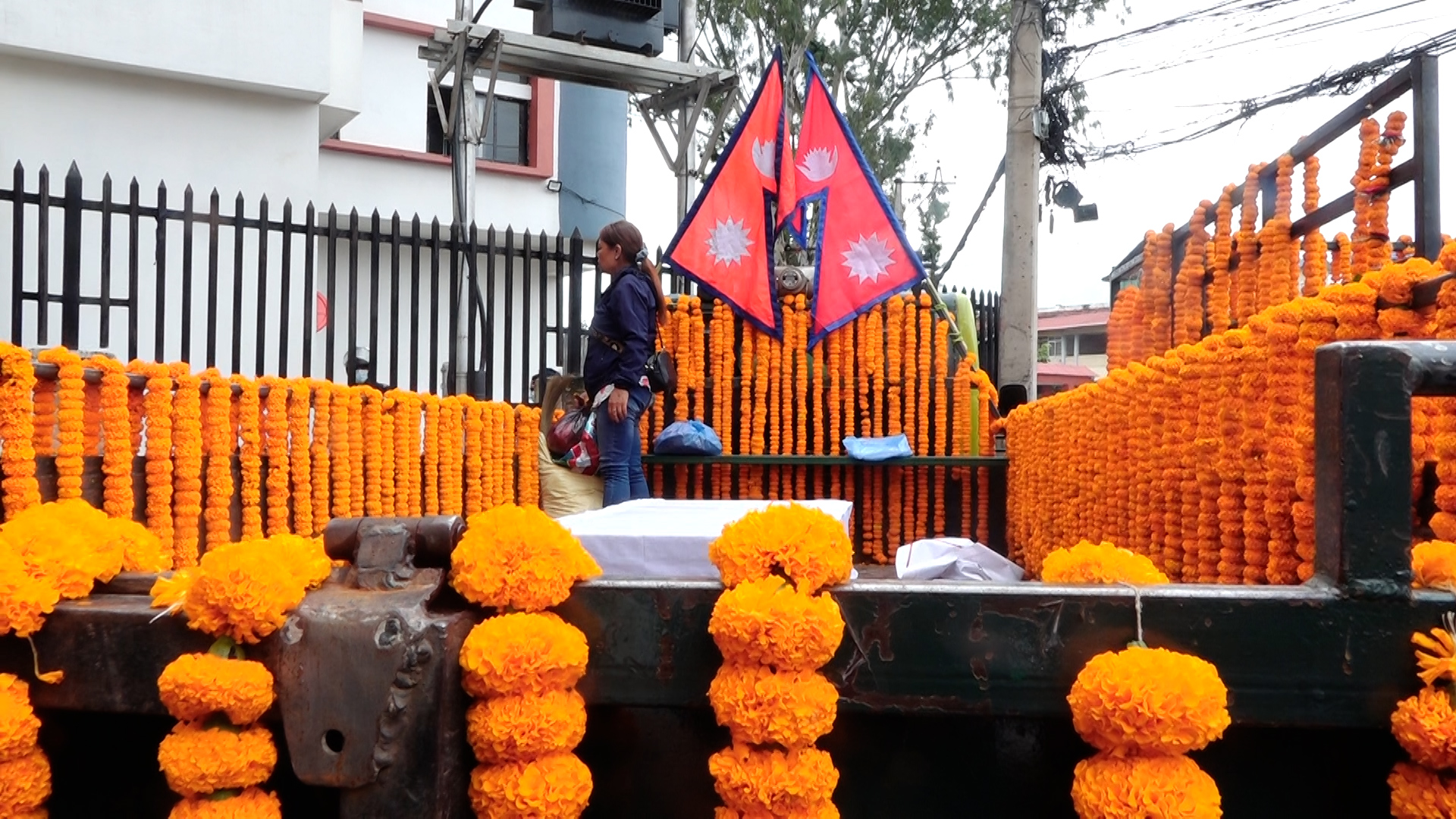 जेनजी आन्दोलनका शहीदको सामूहिक शवयात्रा, राष्ट्रिय सम्मानका साथ अन्त्येष्टि