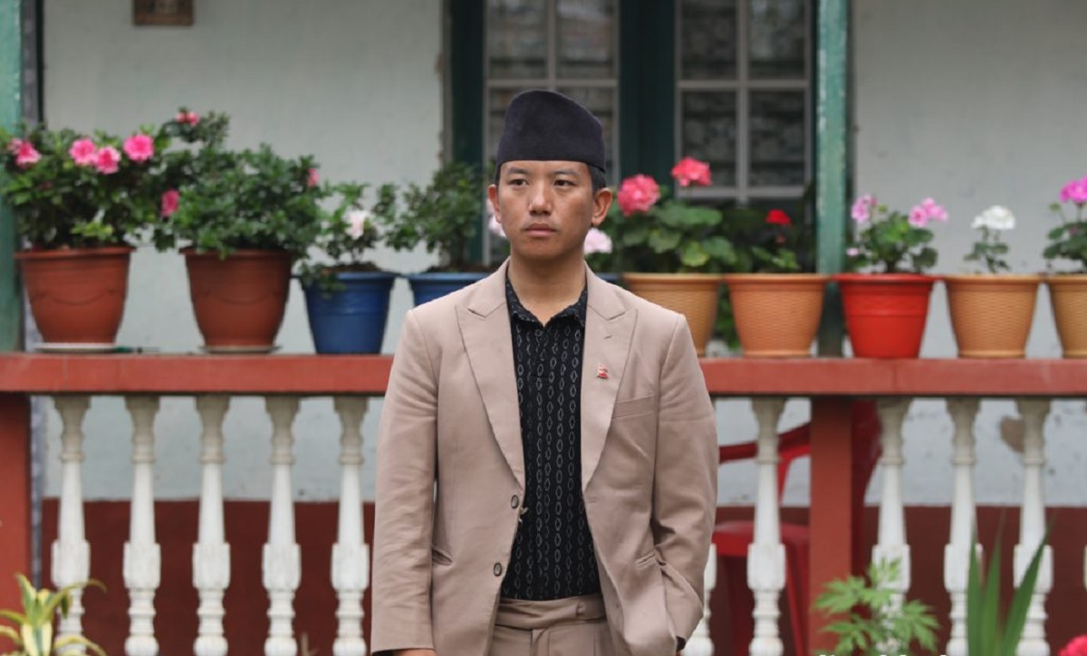 सांसद नेम्वाङले माफी मागे : ‘कमजोरी र नालायकीको जिम्मेवारी मेरो हो’