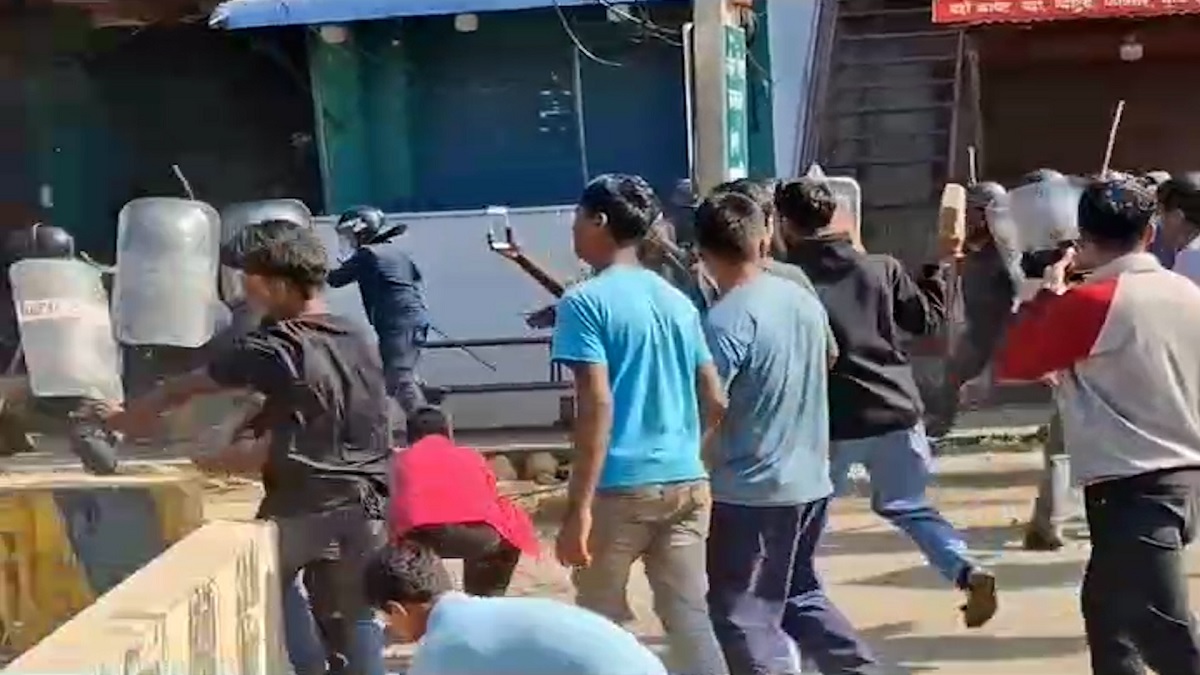 जेनजी प्रदर्शन उग्र बनेपछि बारामा कर्फ्यू, प्रशासन वार्तातर्फ