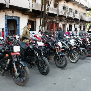 मोटरसाइकल–स्कुटर चोरी नियन्त्रणमा ट्राफिक प्रहरी सक्रिय, ५१ ओटा सवारी फर्काइयो