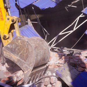 खड्का ल्यान्डले ओगटेको स्काउटको जग्गामा महानगरको डोजर (तस्विरहरु)