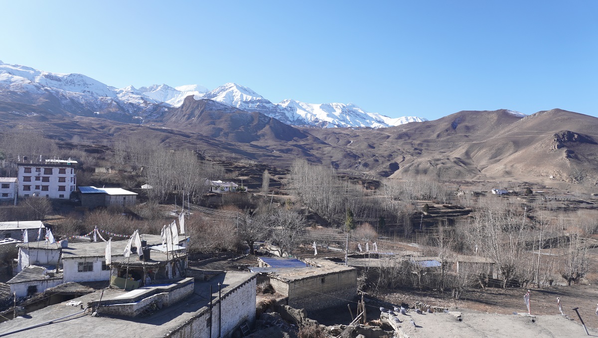 मुस्ताङस्थित रानीपौवा बजार पर्यटनले गुल्जार भइरहँदा ‘झारकोट’ ओझेलमा