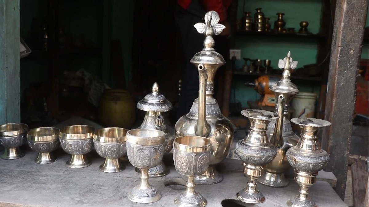 सरकारी बेवास्ता र कच्चापदार्थ अभावले टक्सारको धातु उद्योग ओझेलमा