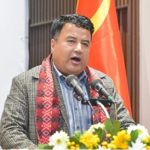 म भक्तपुरमा संकटको सारथी हुँ: महेश बस्नेत